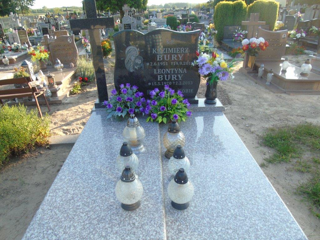 Grób KAZIMIERZ BURY
