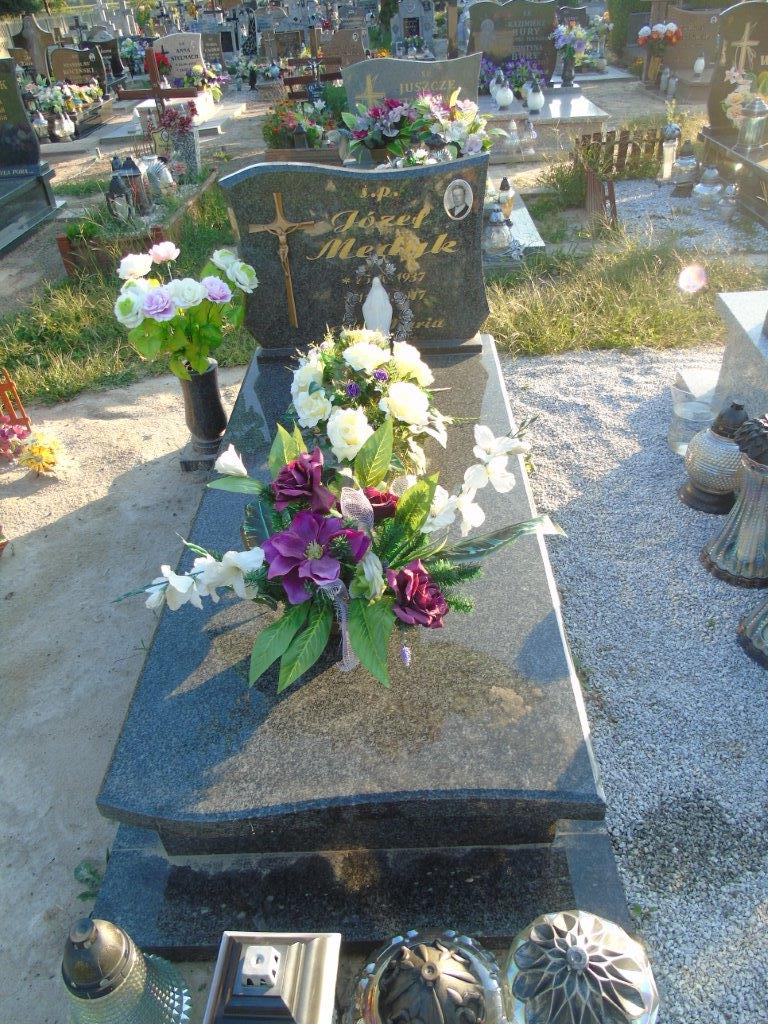 Józef MEDYK 1937 Trzebnica Koczurki - Grobonet - Wyszukiwarka osób pochowanych